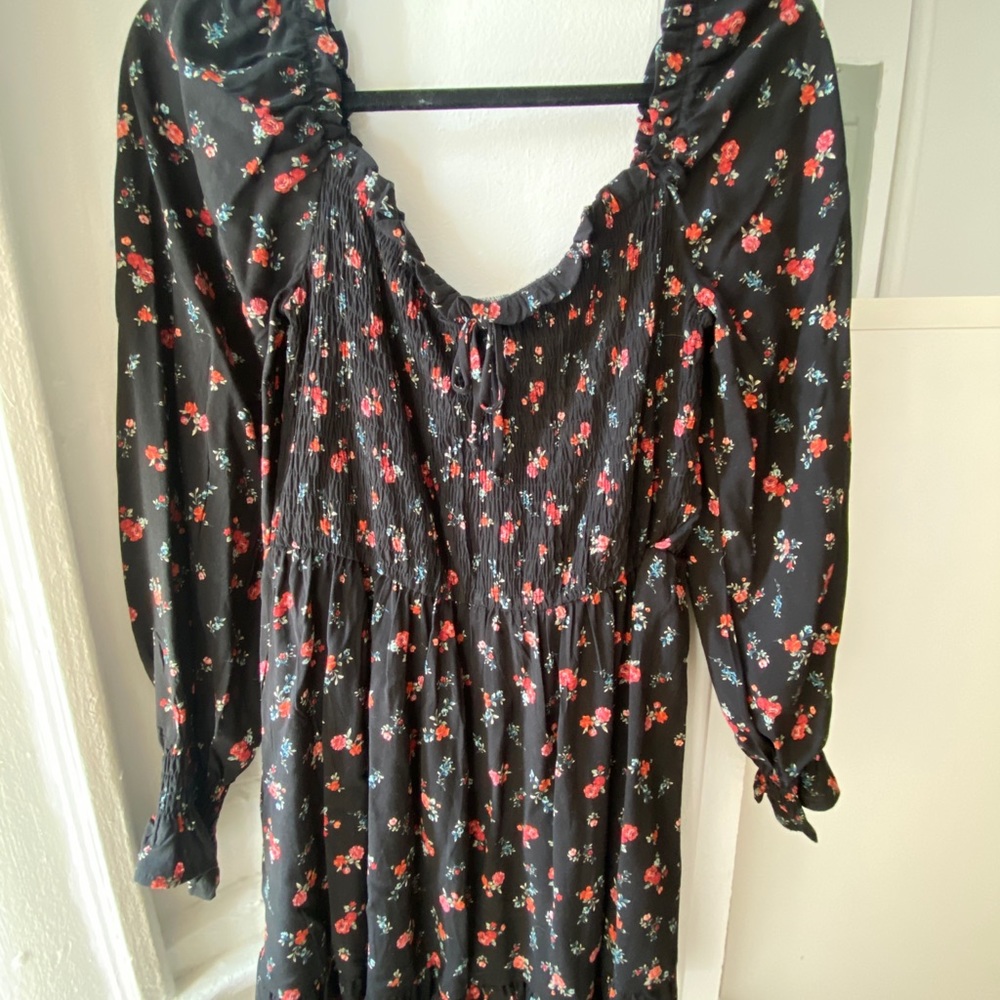 Old fable floral dress